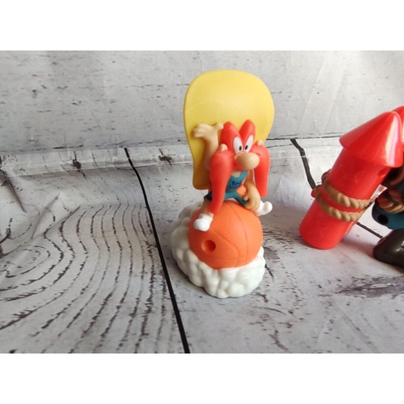 2020 McDonald Happy Meal Tune Squad Space Jam Coyote Yosemite Sam - Picture 3 of 5